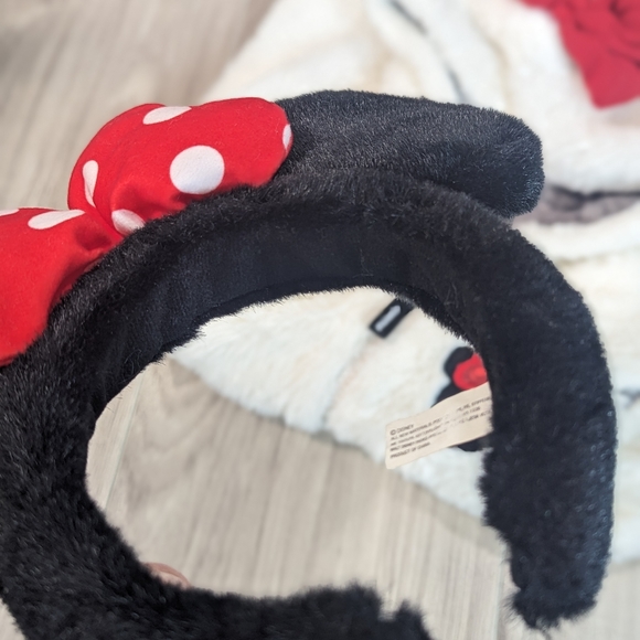 Disney Minnie Mouse Faux Fur Vest Little Girl Size 4 & Mouse Ears - Picture 10 of 16